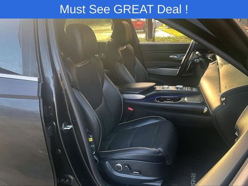 Used 2025 Genesis GV70 3.5T Sport image 9