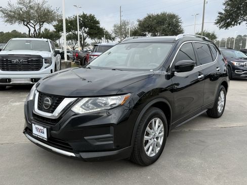 Used 2020 Nissan Rogue SV image 9