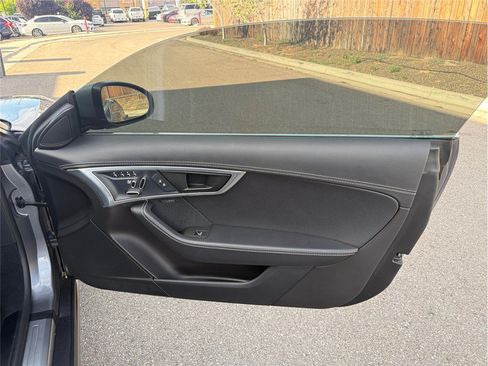 Used 2021 Jaguar F-TYPE R AWD/4WD image 31