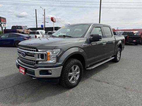 Used 2018 Ford F150 XLT w/ Equipment Group 302A Luxury AWD/4WD image 3