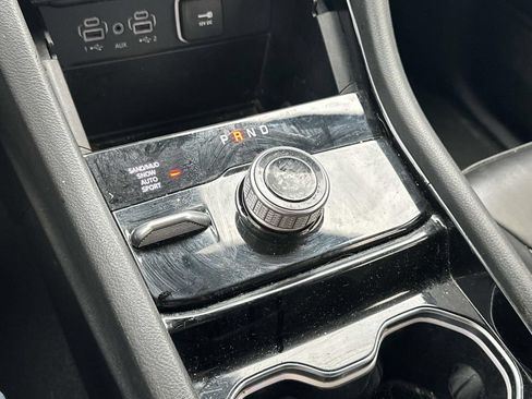 Used 2023 Jeep Grand Cherokee L Limited AWD/4WD image 27