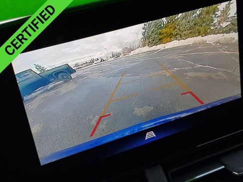 Certified 2024 Chevrolet Trax LT w/ Driver Confidence Package image 15