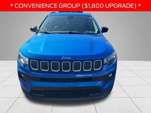 Used 2022 Jeep Compass Latitude w/ Convenience Group AWD/4WD image 2