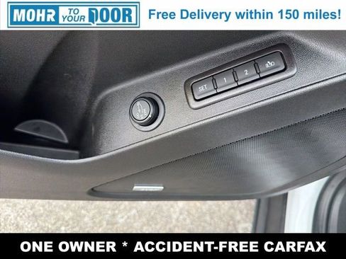 Used 2022 Chevrolet Equinox Premier image 12