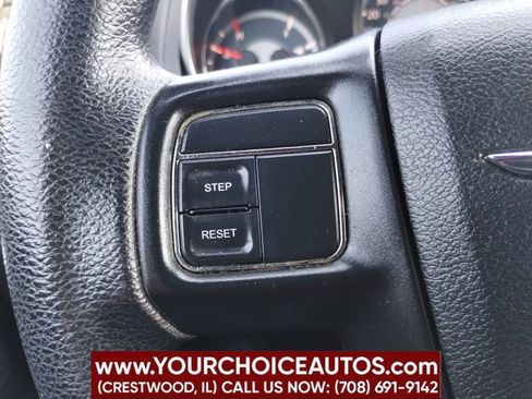 Used 2014 Chrysler 200 LX FWD image 25