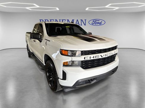 Used 2021 Chevrolet Silverado 1500 Custom w/ Rally Edition AWD/4WD image 3