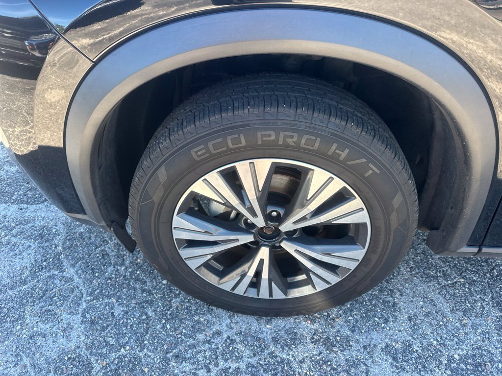 Used 2023 Nissan Rogue SV FWD image 10