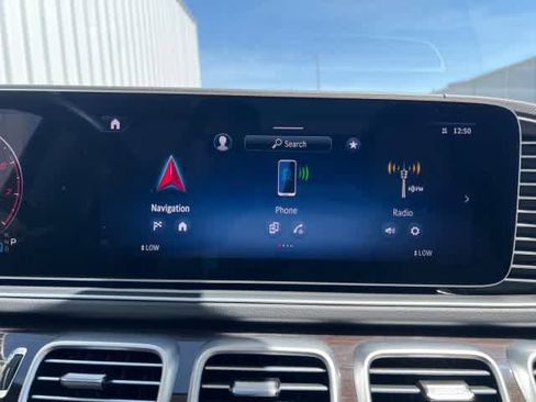 Used 2026 Mercedes-Benz GLS 450 4MATIC image 32