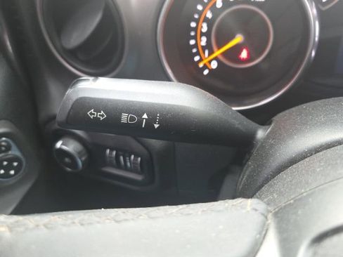 Used 2018 Jeep Wrangler Unlimited Sport S image 33