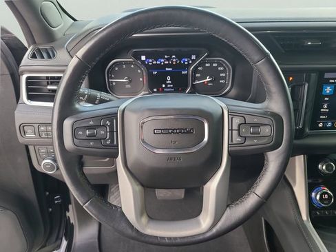 Used 2021 GMC Yukon Denali w/ LPO, Illumination Package AWD/4WD image 28