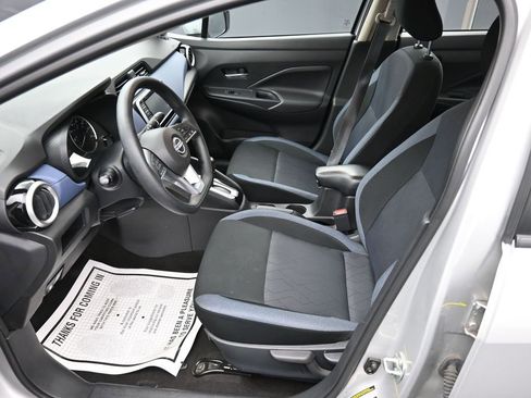 Used 2023 Nissan Versa SV FWD image 11