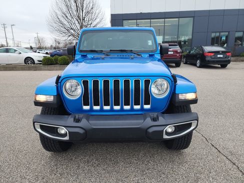 Used 2022 Jeep Wrangler Unlimited Sahara w/ Cold Weather Group image 2