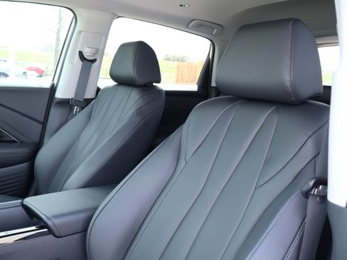 Certified 2025 Acura ADX Base image 11