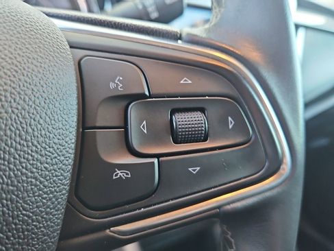 Used 2020 Buick Encore GX Preferred w/ Cold Weather Comfort Package image 35