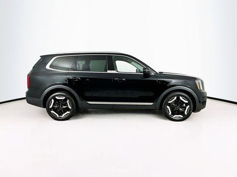 Used 2023 Kia Telluride S image 10