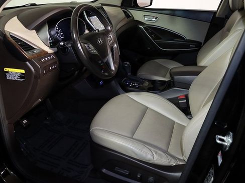 Used 2017 Hyundai Santa Fe SE Ultimate w/ Cargo Package image 12