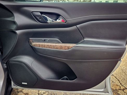 Used 2020 GMC Acadia Denali w/ Trailering Package image 50