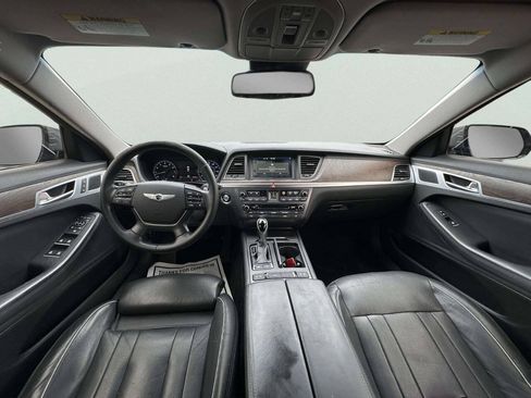 Used 2015 Hyundai Genesis 5.0 RWD image 18