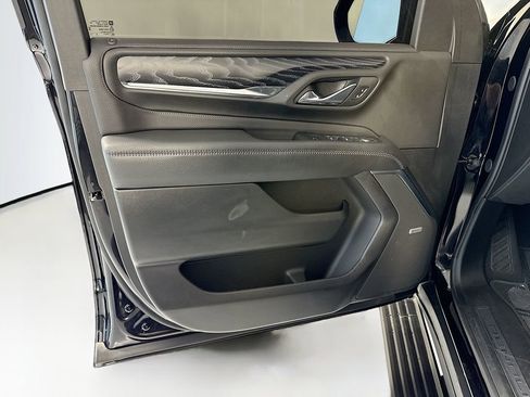 Used 2024 GMC Yukon Denali image 26