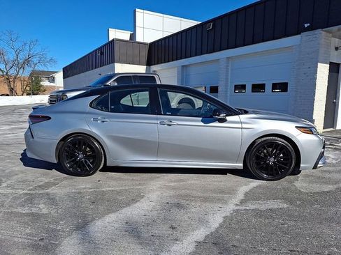 Used 2021 Toyota Camry XSE w/ Carpet Mat Package (TMS) image 7