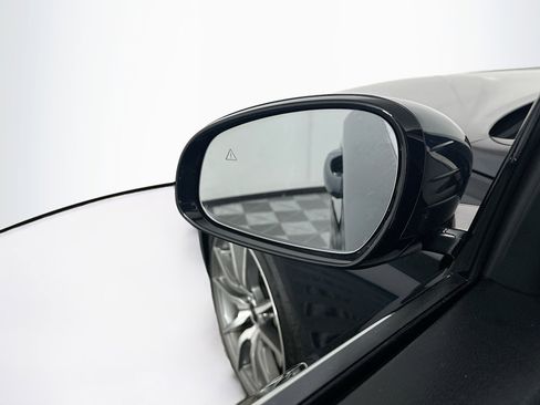 Used 2025 Genesis G70 2.5T RWD image 16