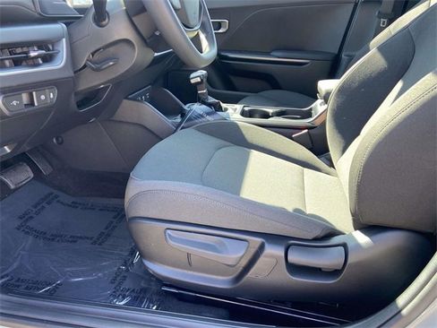 New 2026 Kia K4 LXS image 10