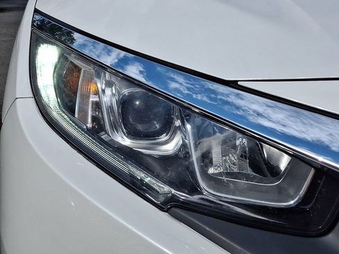 Certified 2017 Honda Civic EX image 9