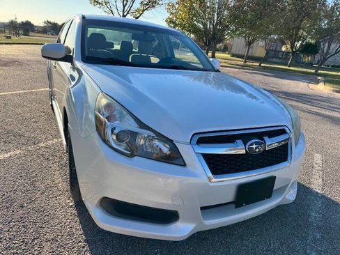 Used 2013 Subaru Legacy 2.5i Premium image 9