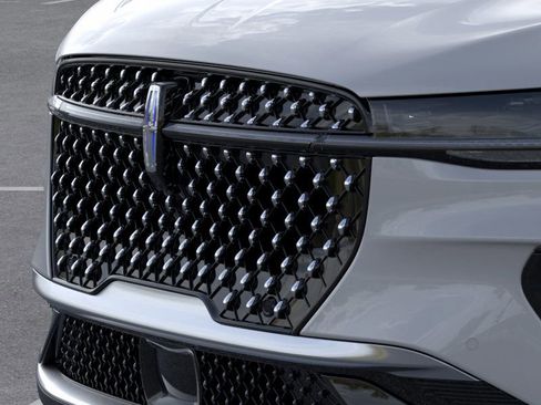 New 2026 Lincoln Nautilus Premier image 39