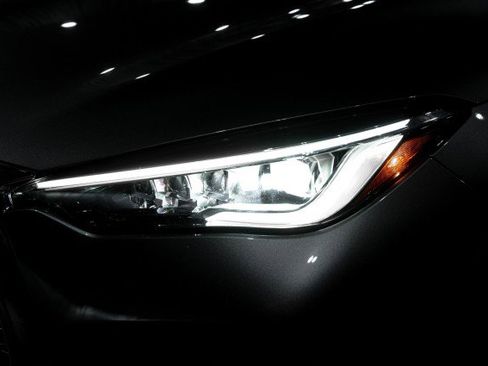 Used 2023 INFINITI QX55 Essential w/ Accent Package image 8