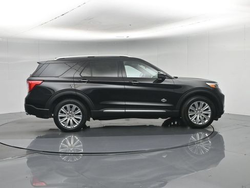 Certified 2023 Ford Explorer King Ranch w/ Technology Package AWD/4WD image 34