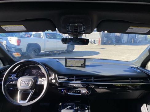 Used 2019 Audi Q7 3.0T Prestige w/ Prestige Package AWD/4WD image 13