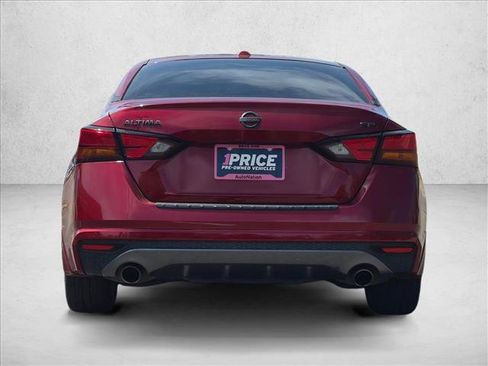 Used 2022 Nissan Altima 2.5 SR FWD image 7