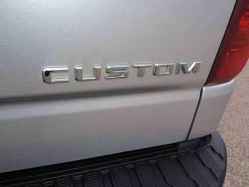 Used 2022 Chevrolet Silverado 1500 Custom image 16