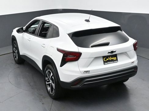 Used 2024 Chevrolet Trax RS w/ Driver Confidence Package image 41