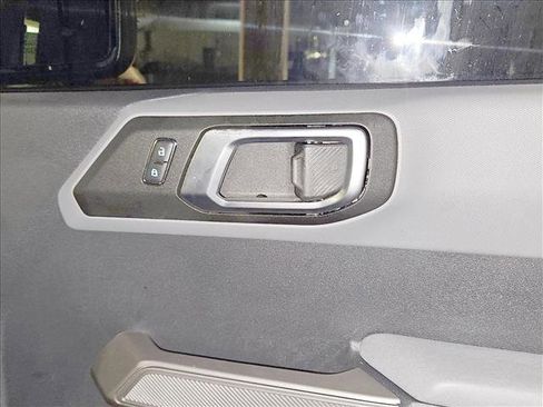 Used 2023 Ford Bronco Black Diamond w/ Sasquatch Package image 26