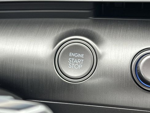 New 2026 Hyundai Kona Limited FWD image 12