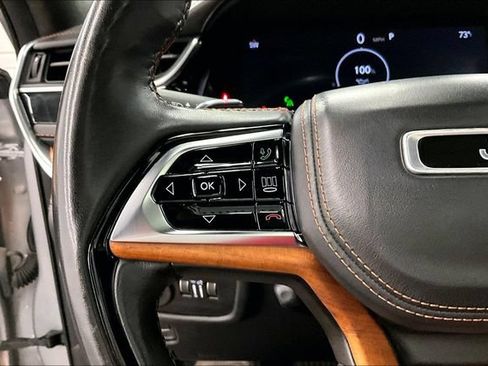 Used 2022 Jeep Grand Cherokee Summit AWD/4WD image 27