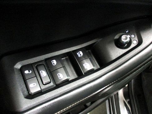 Used 2022 Jeep Grand Cherokee Altitude image 16