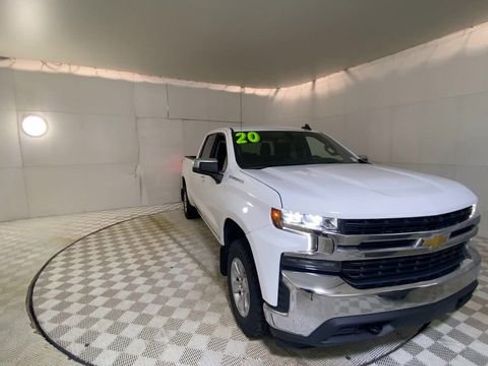 Used 2020 Chevrolet Silverado 1500 LT w/ All-Star Edition image 5