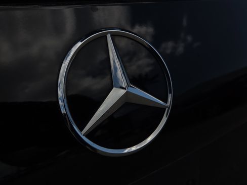 Certified 2022 Mercedes-Benz GLB 250 image 36