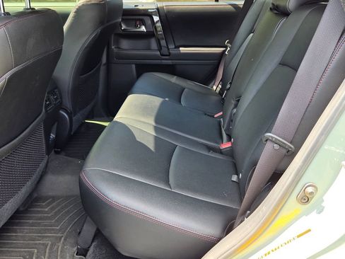 Used 2022 Toyota 4Runner TRD Off-Road Premium w/ Moonroof Package AWD/4WD image 11