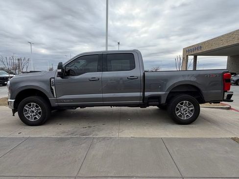 Used 2024 Ford F250 Lariat AWD/4WD image 9