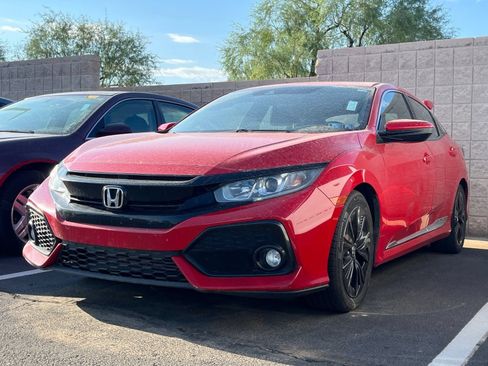Used 2019 Honda Civic EX image 2