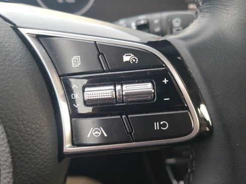 Used 2024 Kia Seltos EX image 21