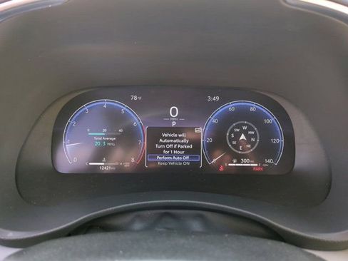 Certified 2025 Toyota Highlander Platinum image 11