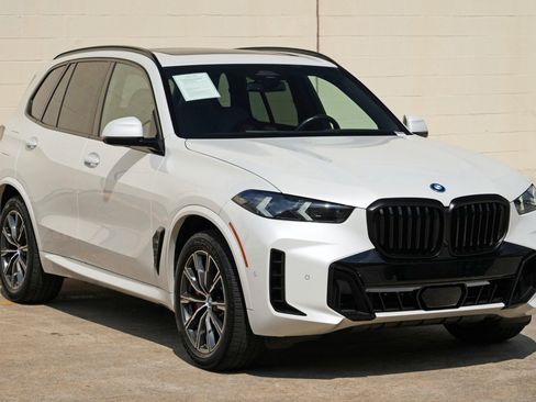 Used 2024 BMW X5 xDrive50e w/ M Sport Package AWD/4WD image 55