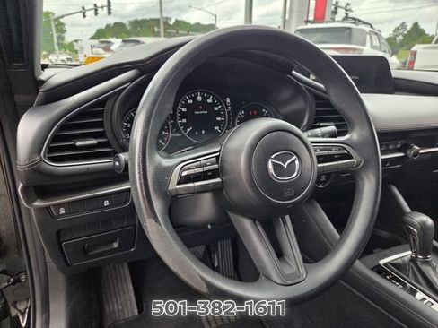 Used 2022 MAZDA MAZDA3 s FWD image 10