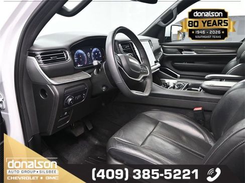 Used 2022 Jeep Wagoneer Series II w/ Flexible Seating Group image 7