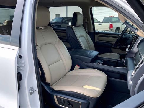 Used 2020 RAM 1500 Limited w/ Body Color Bumper Group AWD/4WD image 9